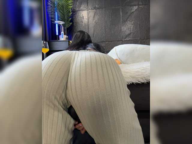 le modèle cool-party est en webcam porno dans un show sur le site bongacams, il possède les tags suivants: White/Caucasian,Brunette,Shaved