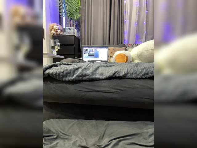 cool-party live cam preview