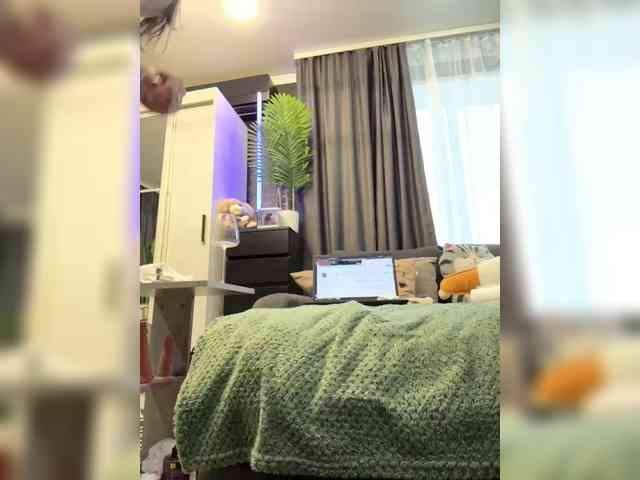 cool-party webcam