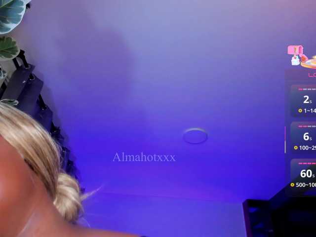 Almaahotxxx live cam on BongaCams