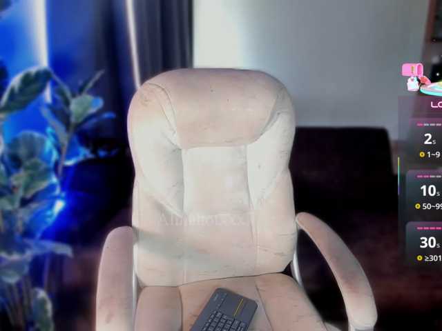 Almaahotxxx live cam on BongaCams