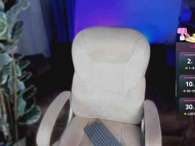Modelo: Almaahotxxx