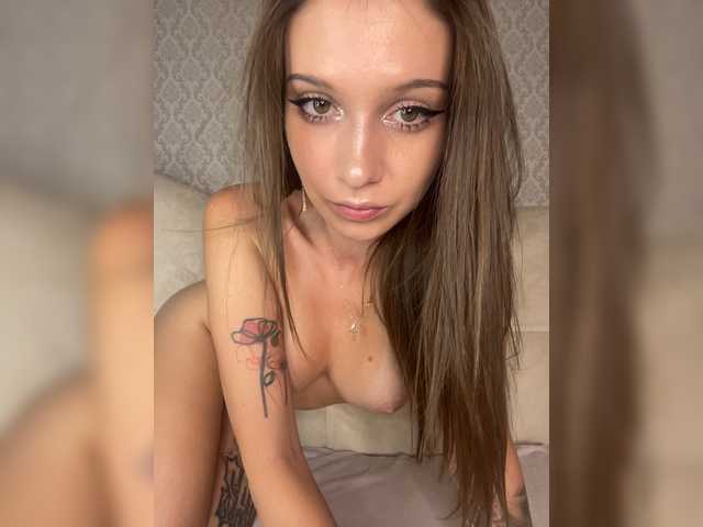 essenciasexy Live Cam on BongaCams