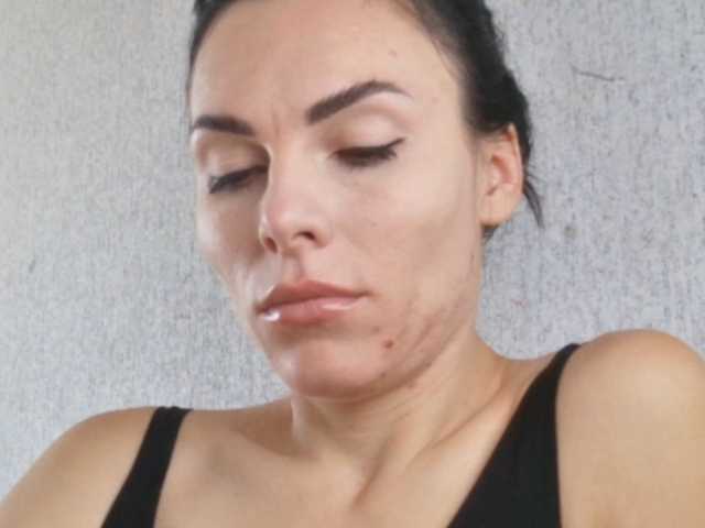 Gospozha-77 live cam on BongaCams
