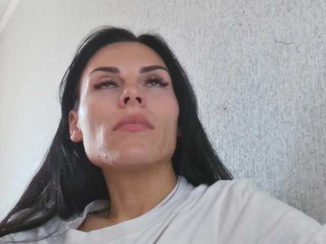 Gospozha-888 live webcam show
