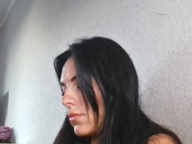 Gospozha-77 live webcam show
