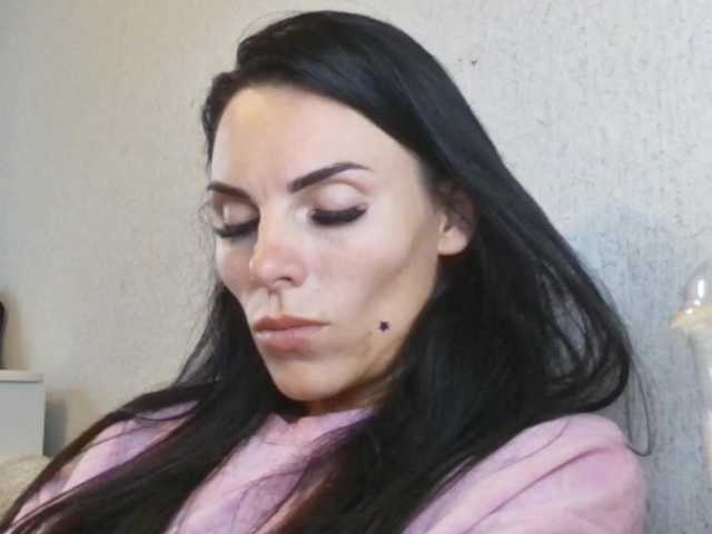 Gospozha-77 live webcam show