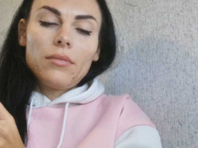 Gospozha-77 live cam on BongaCams
