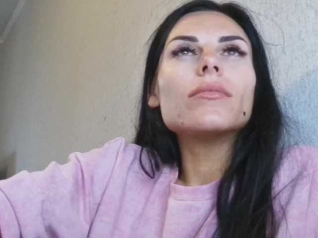 Gospozha-77 live webcam show