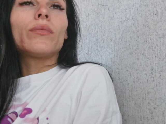Gospozha-888 live webcam show