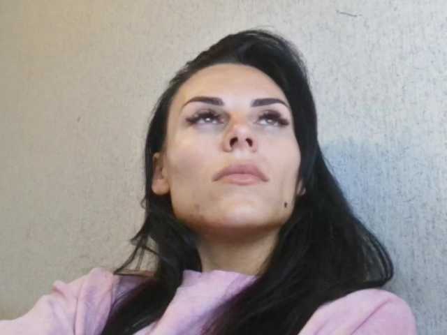 Gospozha-77 live webcam show