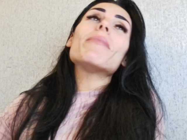 Gospozha-77's BongaCams show and profile