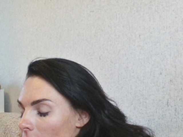 Gospozha-77 live cam on BongaCams