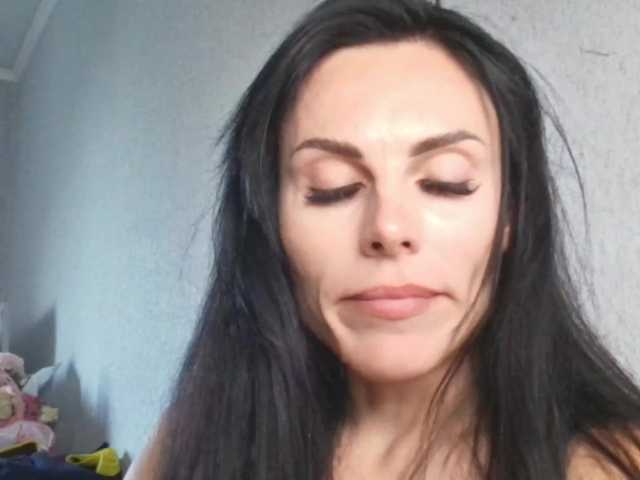 Gospozha-77 live cam on BongaCams