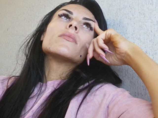 Gospozha-77 live webcam show
