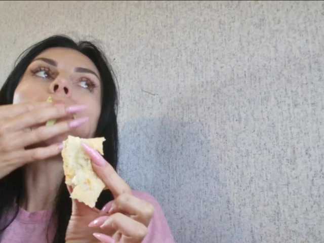 Gospozha-77 live cam on BongaCams