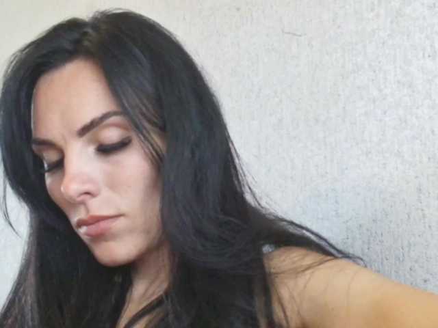 Gospozha-77 live cam on BongaCams
