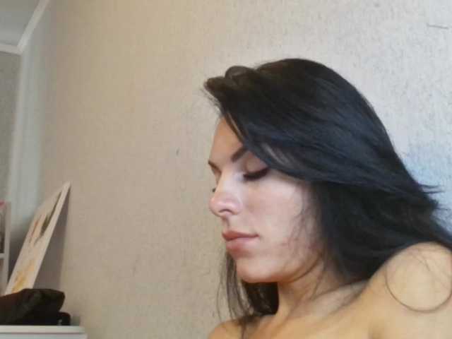 le modèle Gospozha-888 est en webcam porno dans un show sur le site bongacams, il possède les tags suivants: White/Caucasian,Brunette,Trimmed