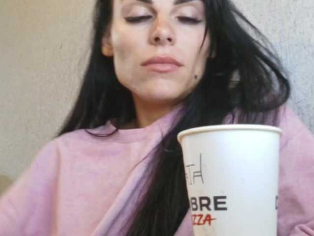 Gospozha-77 live webcam show