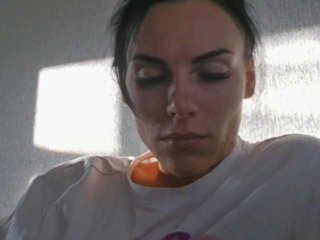 Gospozha-77 live webcam show