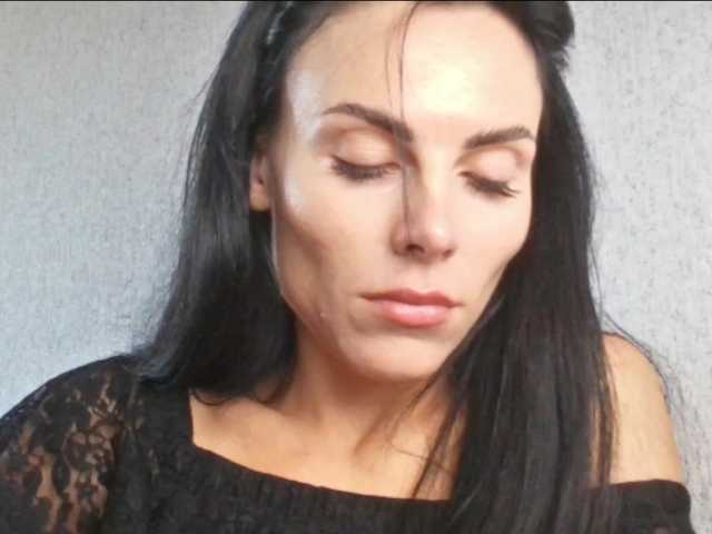 Gospozha-77 live cam on BongaCams