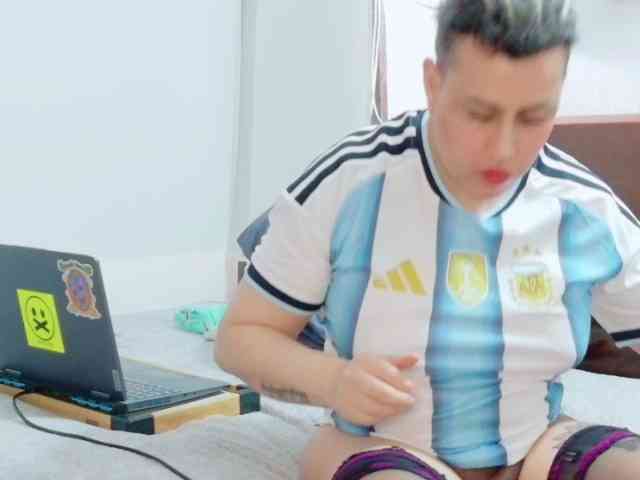 BRUNATG Sex Cam Show