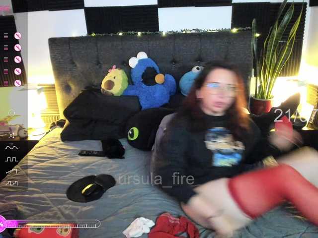 ursula-fire live cam on BongaCams