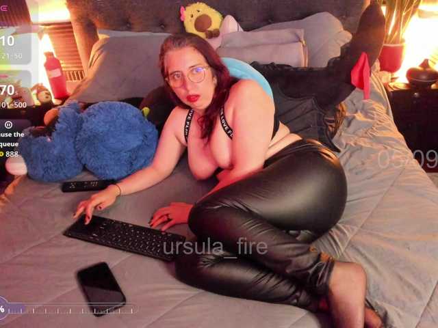 ursula-fire live cam on BongaCams