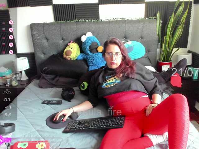 ursula-fire live cam on BongaCams