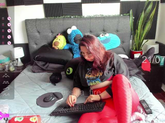 ursula-fire live cam on BongaCams