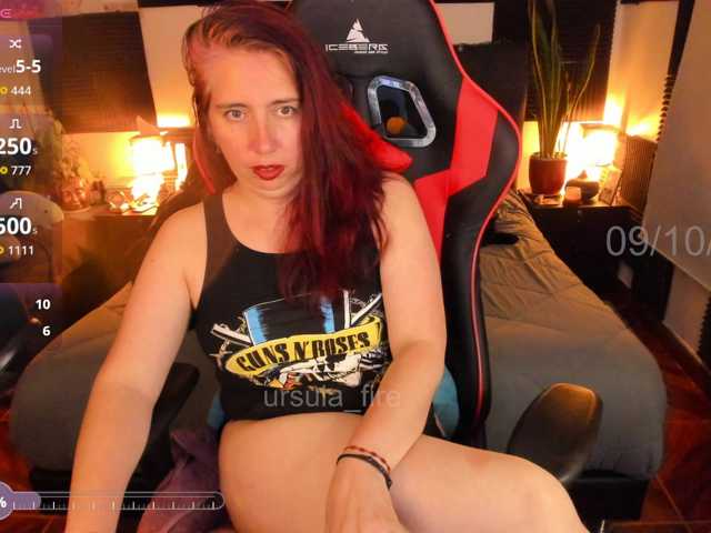 ursula-fire live cam on BongaCams
