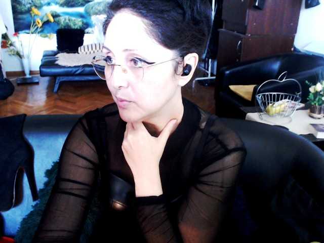 1imperatriza live cam on BongaCams