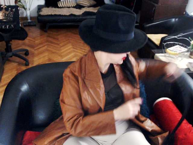 1imperatriza live cam on BongaCams