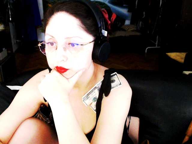 1imperatriza live cam on BongaCams