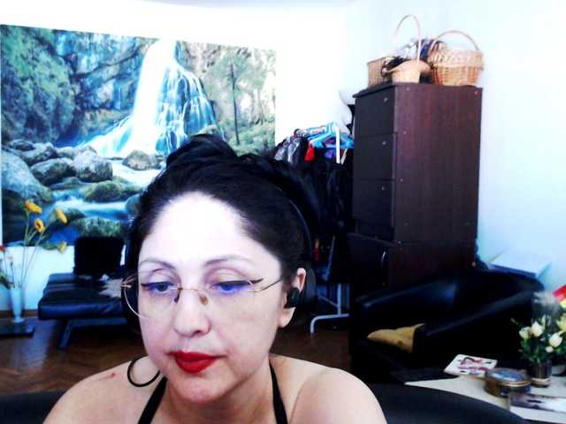 1imperatriza live cam on BongaCams