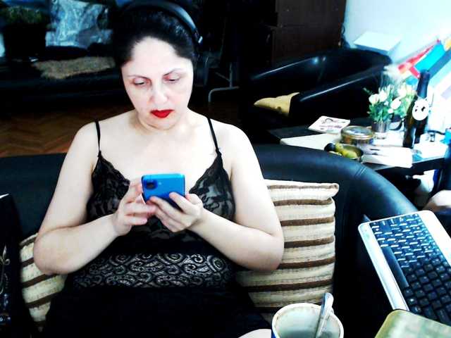 1imperatriza live cam on BongaCams