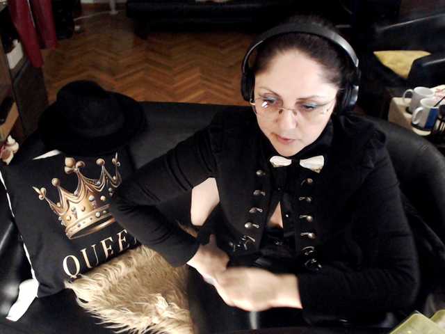 1imperatriza cam belle