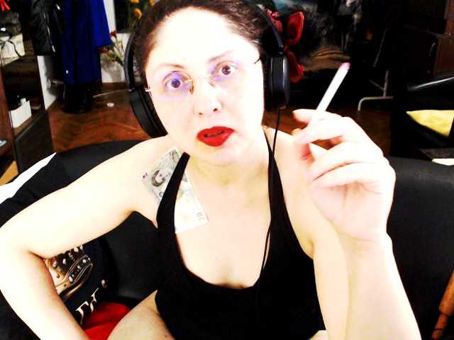 1imperatriza live cam on BongaCams