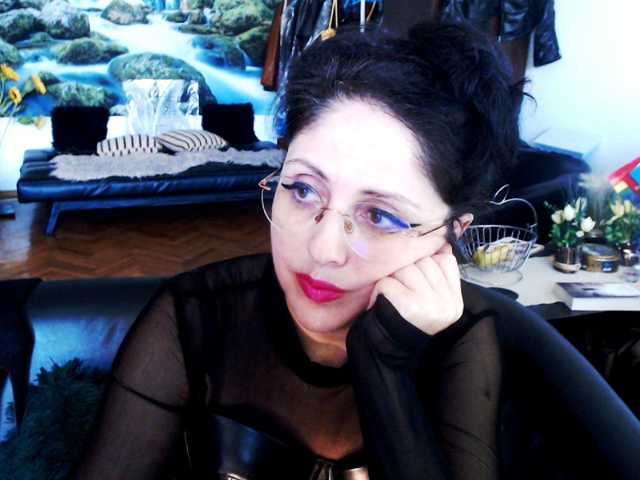 1imperatriza, live now on BongaCams