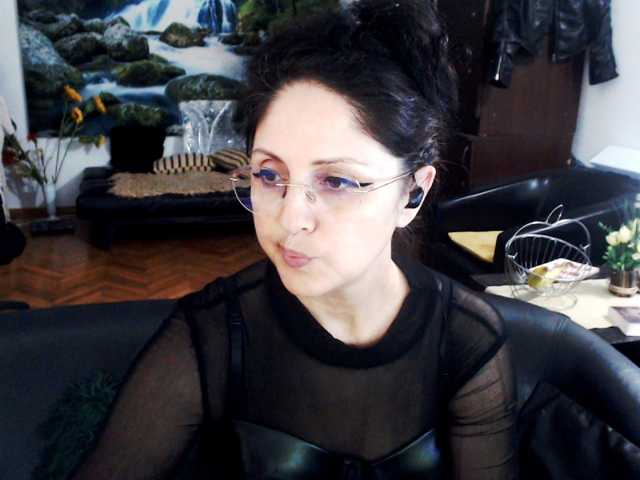 1imperatriza, live now on BongaCams