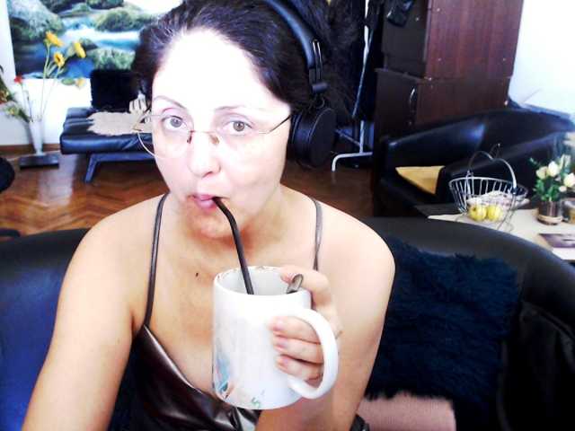 1imperatriza live cam on BongaCams