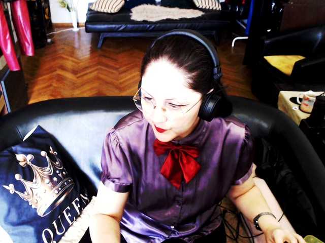 1imperatriza's BongaCams show and profile