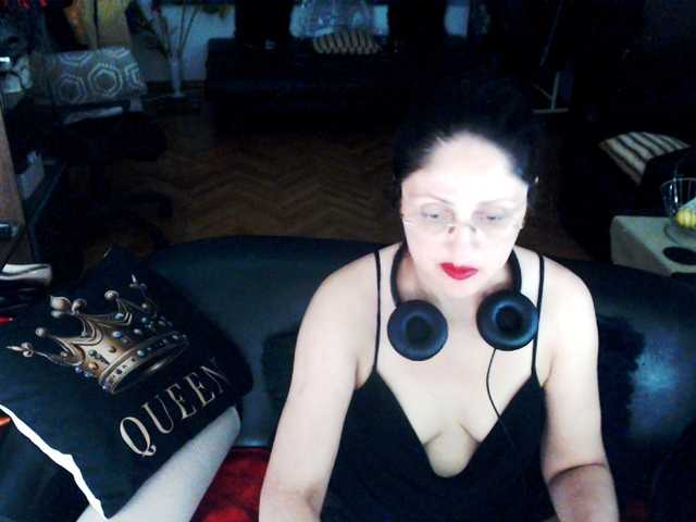 1imperatriza live cam on BongaCams