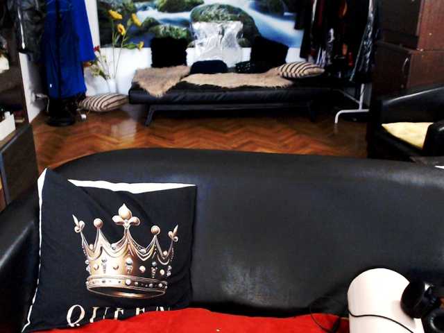 1imperatriza live cam on BongaCams