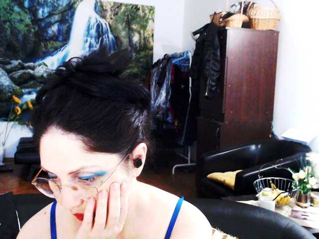 1imperatriza live cam on BongaCams