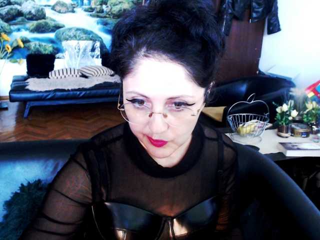1imperatriza, live now on BongaCams