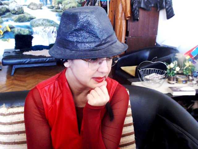 1imperatriza live cam on BongaCams
