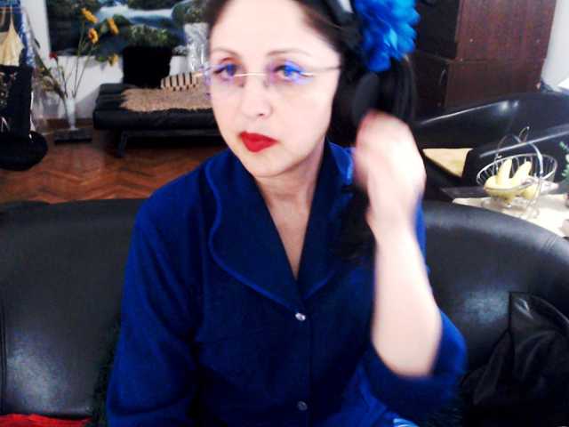 1imperatriza live cam on BongaCams