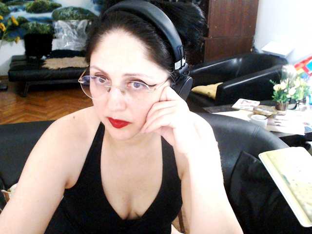 1imperatriza live cam on BongaCams