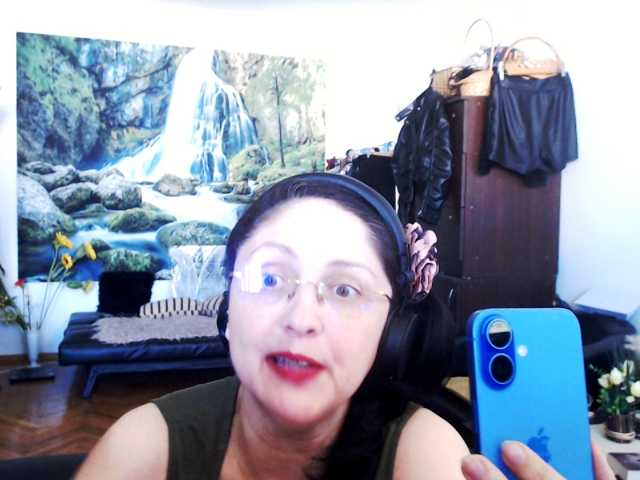 1imperatriza live cam on BongaCams